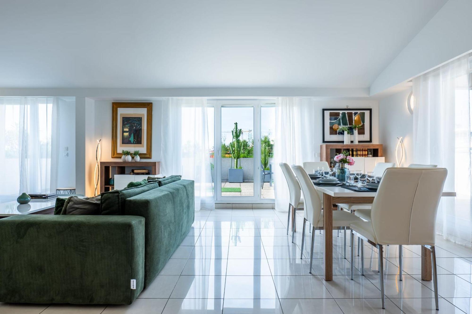 Rare! 120m Rooftop 5-minute Walk To Downtown Apartment Cannes