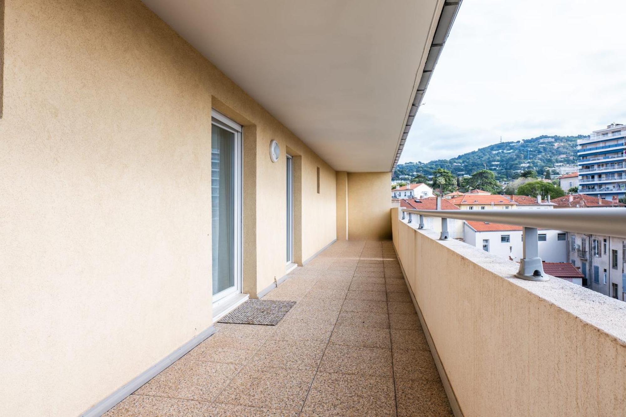 Apartment Rare! 120m Rooftop 5-minute Walk To Downtown