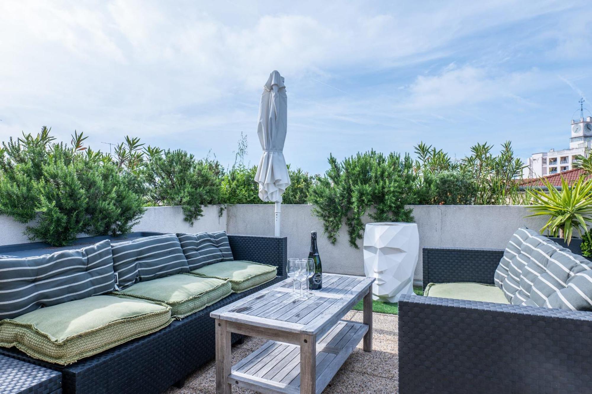 Appartement Rare! 120m Rooftop 5-minute Walk To Downtown Cannes